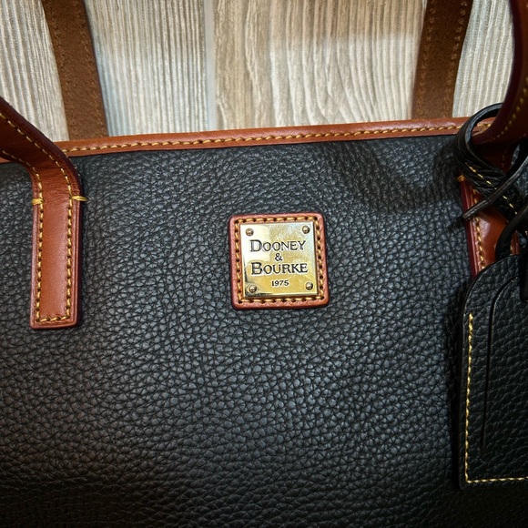 Dooney & Bourke Pebbled Grain Leather Black & Brown Charleston Purse Bag Tote - Picture 3 of 15